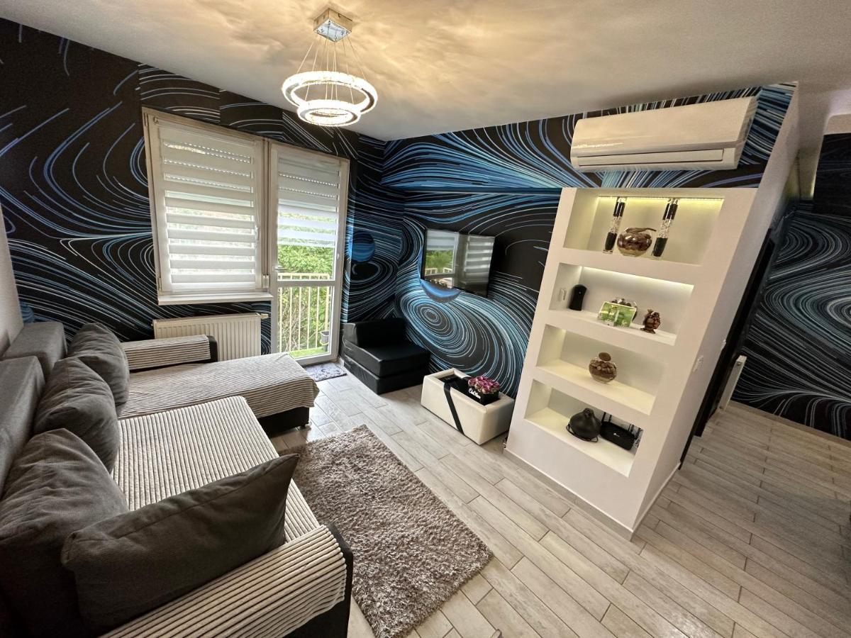 Gina Apartman Debrecen Exterior foto