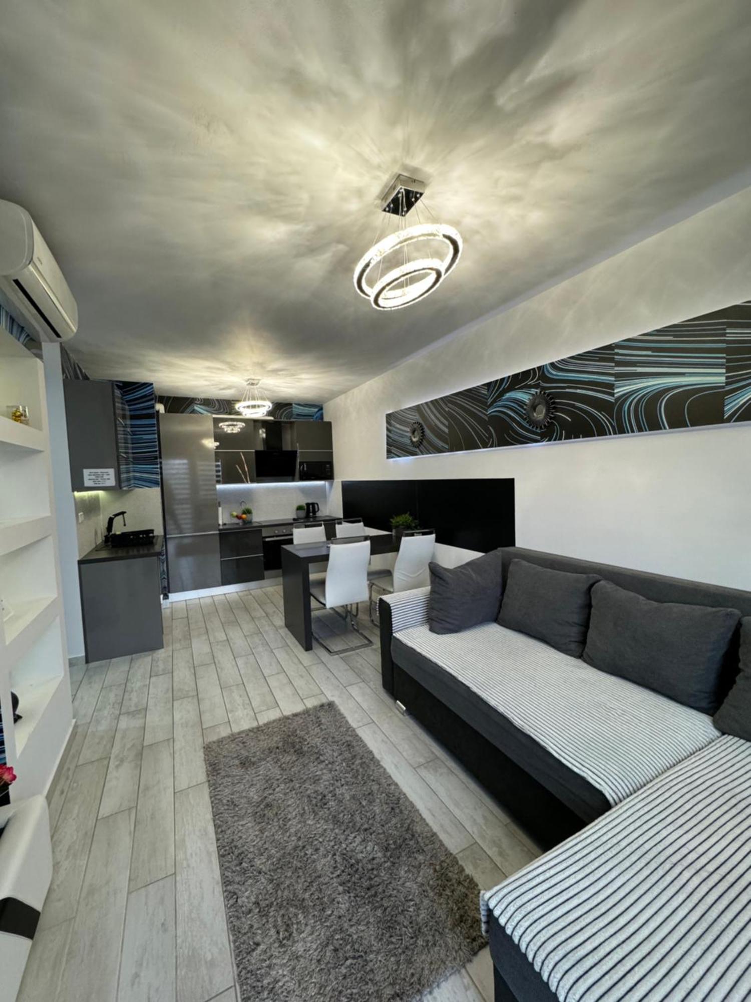 Gina Apartman Debrecen Exterior foto